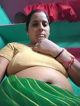 Snapshot of Reena_lodha chatting on 23, 5, 2026 Reena lodha online show from 23, 5, 2026