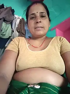 Snapshot of Reena_lodha chatting on 27, 5, 2026 Reena lodha online show from 27, 5, 2026