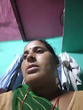 Snapshot of Reena_lodha chatting on 3, 6, 2026 Reena lodha online show from 3, 6, 2026