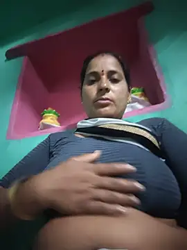 Snapshot of Reena_lodha chatting on 6, 6, 2026 Reena lodha online show from 6, 6, 2026