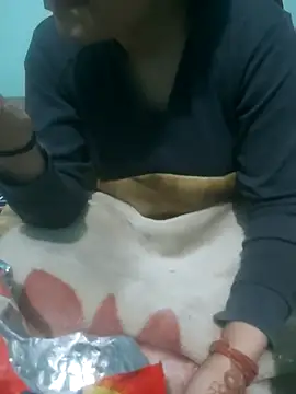 Snapshot of Lovebird2006 chatting on 11, 1, 2026 Lovebird2006 online show from 11, 1, 2026