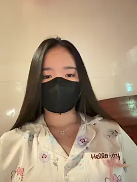 Snapshot of Gwen879 chatting on 9, 4, 2026 Gwen879 online show from 9, 4, 2026