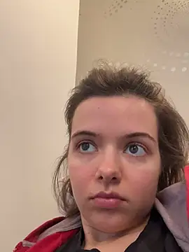 LadyinBed99 online show from 5, 2, 2026