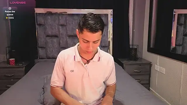 LeoMonnroe online show from 30, 5, 2026