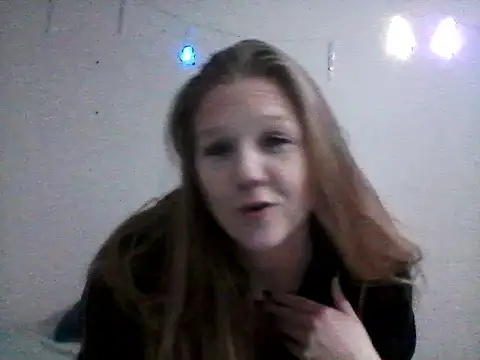 Snapshot of tinytiff33 chatting on 10, 1, 2026 tinytiff33 online show from 10, 1, 2026