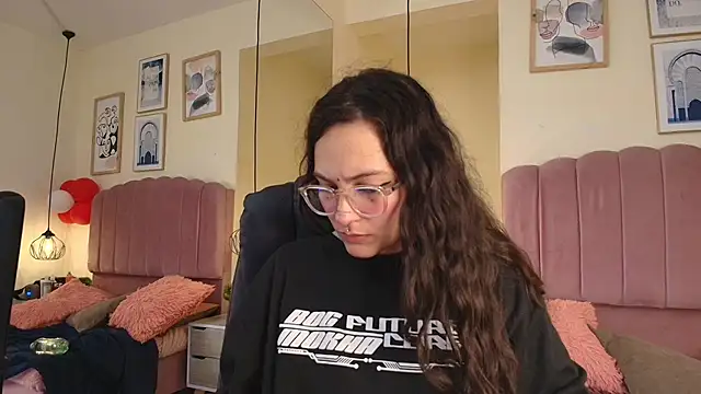 Snapshot of Hanabie_ chatting on 25, 2, 2026 Hanabie online show from 25, 2, 2026