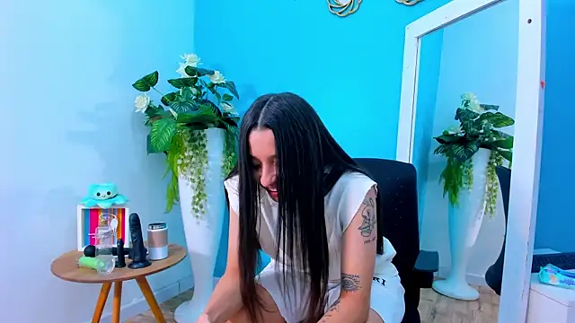 Snapshot of ViictoriiaSaenz chatting on 4, 3, 2026 ViictoriiaSaenz online show from 4, 3, 2026