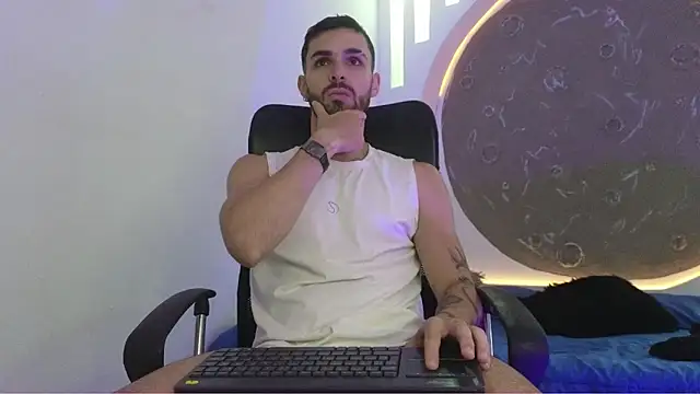 Apolo lux1 online show from 18, 3, 2026