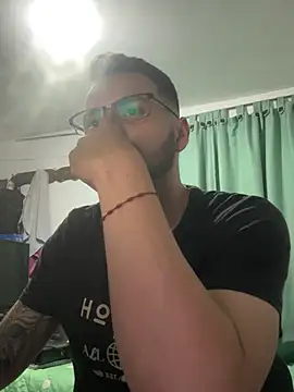 Snapshot of Baphomet212341 chatting on 6, 4, 2026 Baphomet212341 online show from 6, 4, 2026