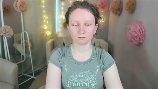 Snapshot of SunshineBlaze chatting on 12, 7, 2026 SunshineBlaze online show from 12, 7, 2026