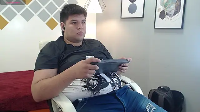 Snapshot of mazenrois chatting on 16, 1, 2026 mazenrois online show from 16, 1, 2026