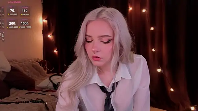 ShyniAlice online show from 9, 2, 2026