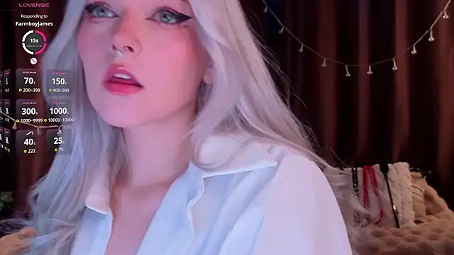 Snapshot of ShyniAlice chatting on 31, 3, 2026 ShyniAlice online show from 31, 3, 2026
