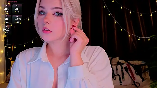 Snapshot of ShyniAlice chatting on 25, 4, 2026 ShyniAlice online show from 25, 4, 2026