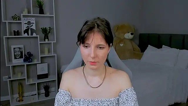 KikaOsterman online show from 22, 4, 2026