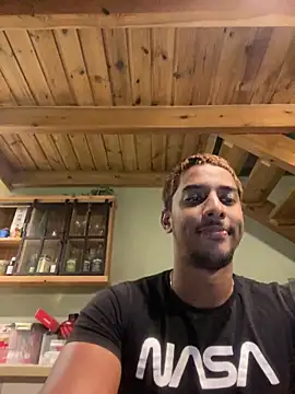 Snapshot of Axel_black10 chatting on 8, 2, 2026 Axel black10 online show from 8, 2, 2026