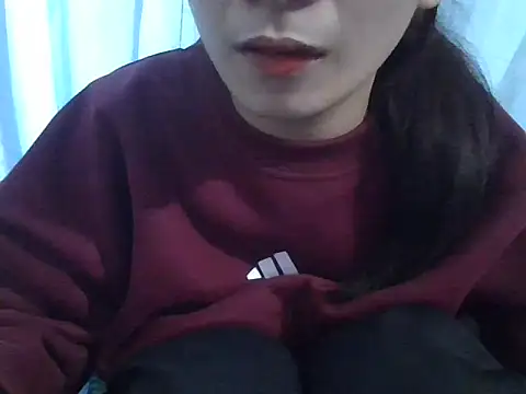 Snapshot of berry_alma06 chatting on 8, 3, 2026 berry alma06 online show from 8, 3, 2026