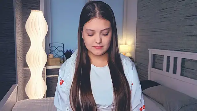 WhitleyMurra online show from 15, 2, 2026