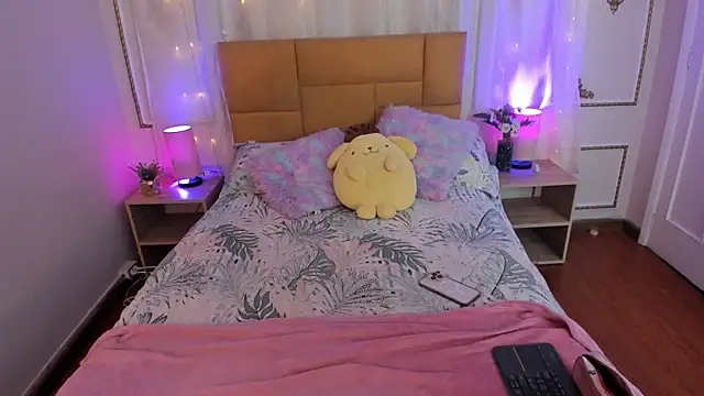 Jenifer James online show from 12, 2, 2026