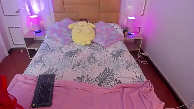 Jenifer James online show from 24, 2, 2026