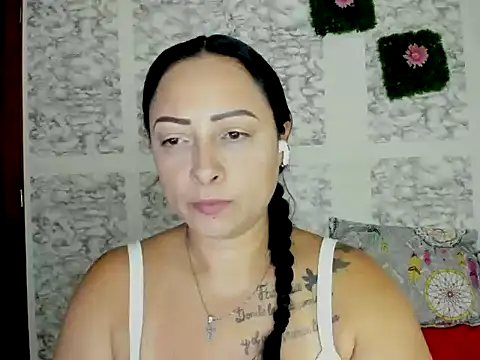 XXXStephanie XXX online show from 19, 5, 2026