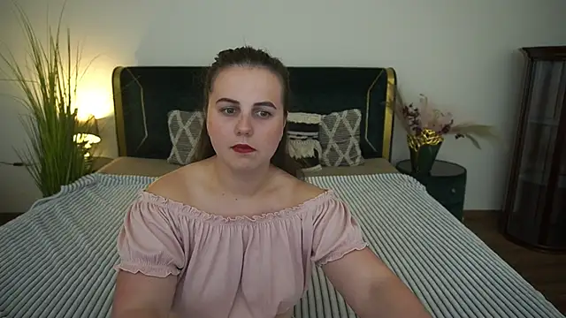 MikaFoxy online show from 8, 6, 2026