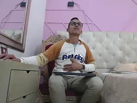 Snapshot of Oswalldo__ chatting on 8, 2, 2026 Oswalldo online show from 8, 2, 2026