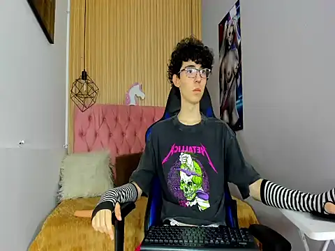 Snapshot of Syriussz chatting on 7, 2, 2026 Syriussz online show from 7, 2, 2026