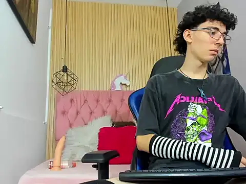 Snapshot of Syriussz chatting on 15, 2, 2026 Syriussz online show from 15, 2, 2026