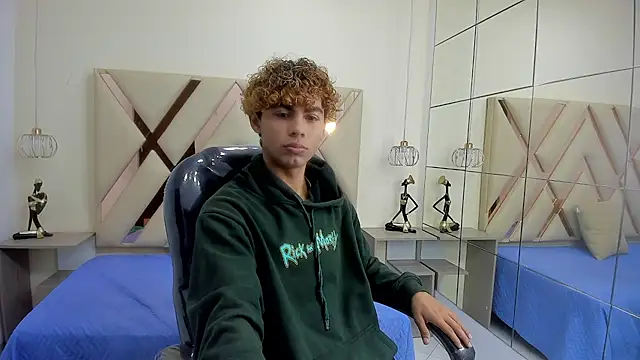 Snapshot of Anyelo_Twink chatting on 27, 2, 2026 Anyelo Twink online show from 27, 2, 2026