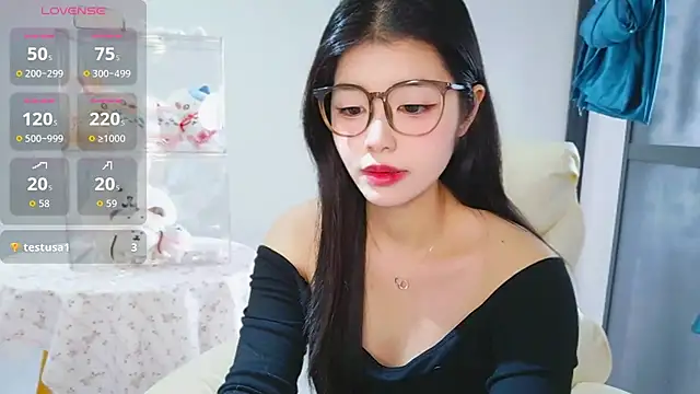 -XiaoYu-777 online show from 1, 3, 2026