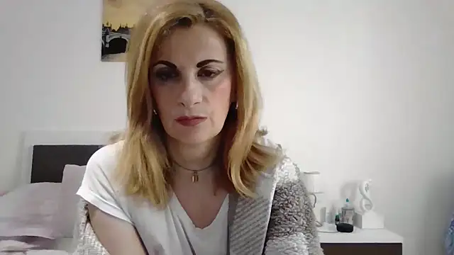 Clara1986 online show from 9, 5, 2026