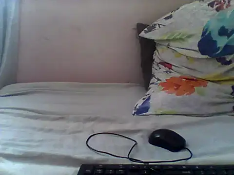handsomeguy02 online show from 18, 6, 2026