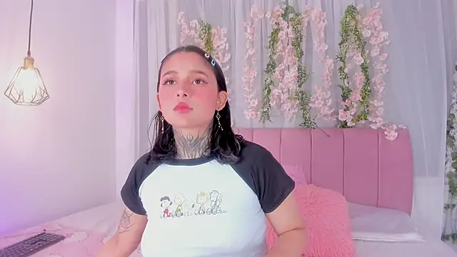 Snapshot of nicky_bonny18 chatting on 4, 2, 2026 nicky bonny18 online show from 4, 2, 2026