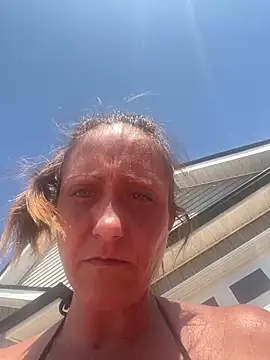 Snapshot of FoxyMillie chatting on 27, 3, 2026 FoxyMillie online show from 27, 3, 2026