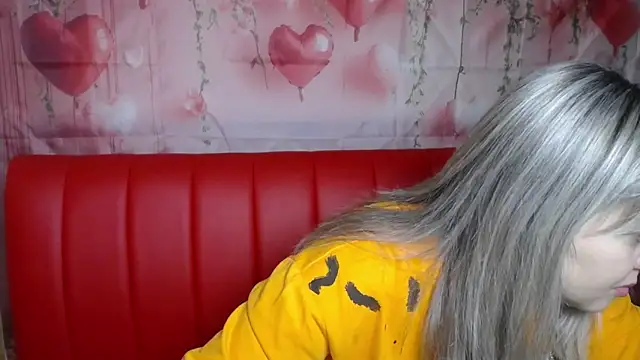 Snapshot of VeronicaSvitt chatting on 12, 2, 2026 VeronicaSvitt online show from 12, 2, 2026