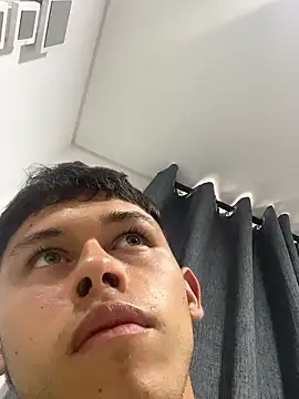 Snapshot of David21xxx chatting on 10, 1, 2026 David21xxx online show from 10, 1, 2026