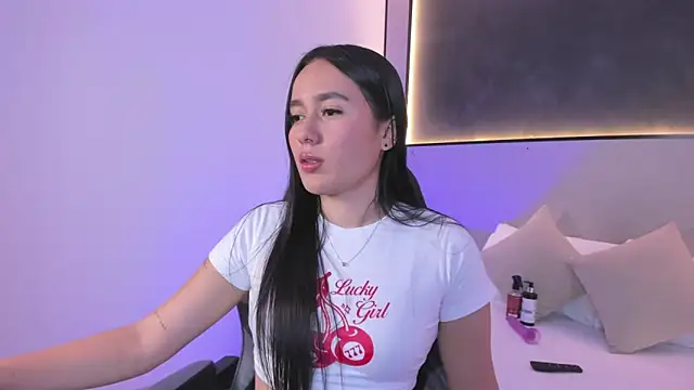 mia slora online show from 11, 6, 2026