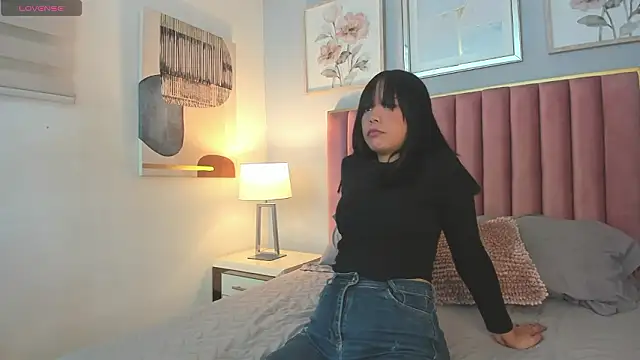 LiaRouse 1 online show from 3, 2, 2026