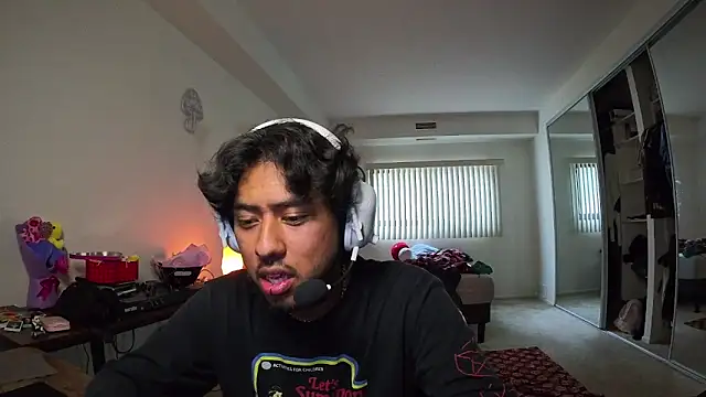 Snapshot of Embersboudoir chatting on 18, 2, 2026 Embersboudoir online show from 18, 2, 2026