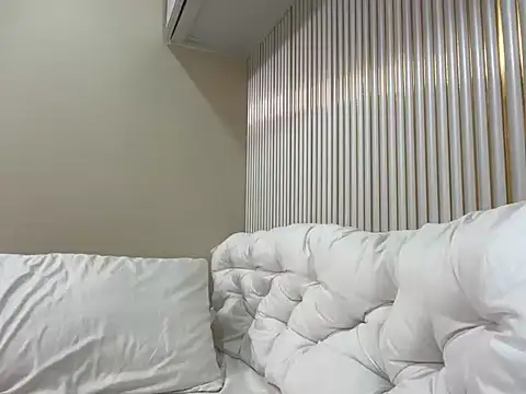 hyacinth30 online show from 4, 2, 2026