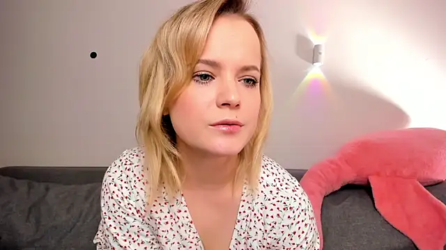 JessicaBeverly  online show from 6, 4, 2026