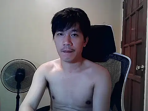Snapshot of asian_guy67 chatting on 29, 7, 2026 asian guy67 online show from 29, 7, 2026