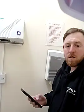 Snapshot of Hertsguy1984 chatting on 18, 3, 2026 Hertsguy1984 online show from 18, 3, 2026