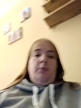 Curvy-Primrose online show from 11, 1, 2026