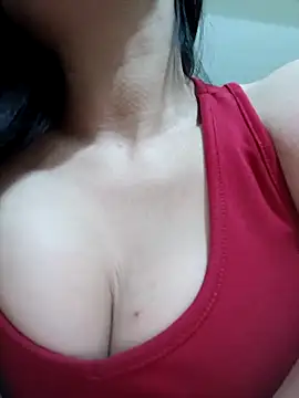 Snapshot of Lyly-68688 chatting on 5, 3, 2026 Lyly-68688 online show from 5, 3, 2026