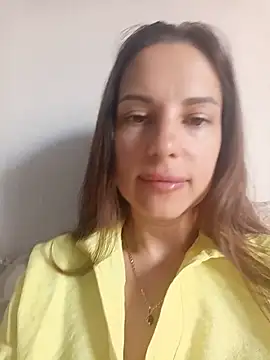 Snapshot of She-Moon chatting on 23, 6, 2026 She-Moon online show from 23, 6, 2026