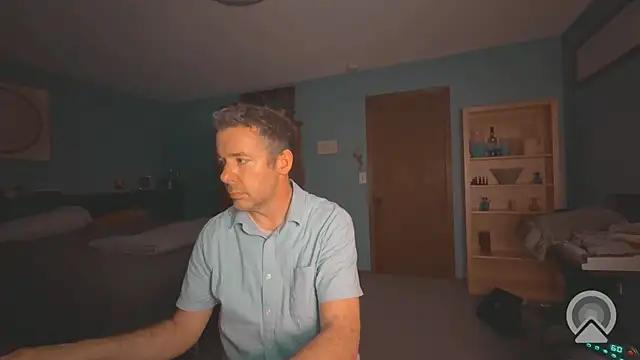 Snapshot of chrisw8140 chatting on 8, 7, 2026 chrisw8140 online show from 8, 7, 2026