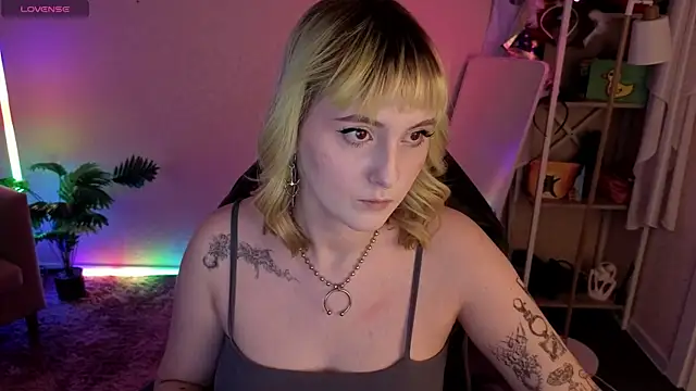 Roziett Belle online show from 29, 3, 2026