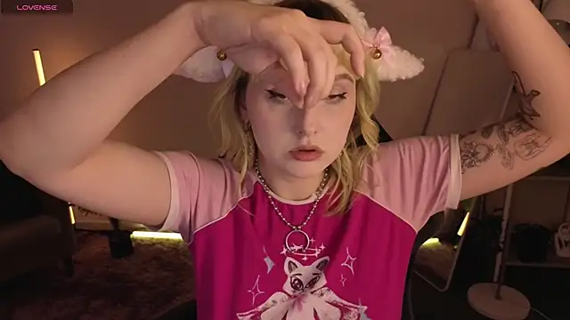 Roziett Belle online show from 23, 4, 2026